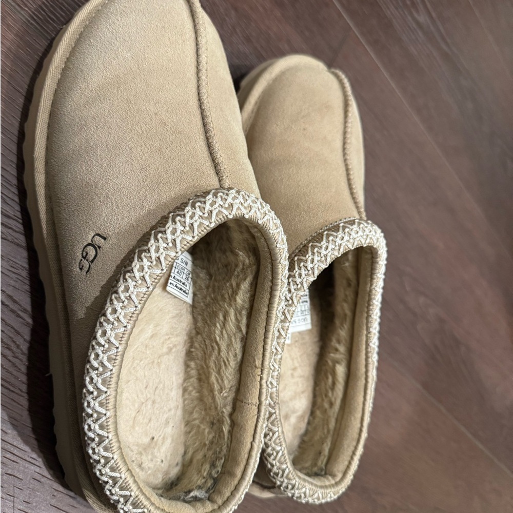 UGG Beige Slippers with Plush Lining